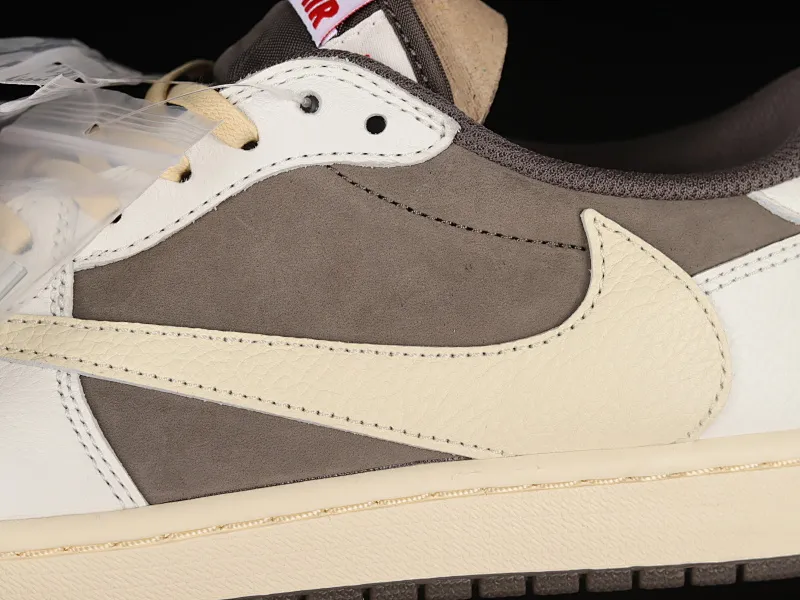 All categories Air Jordan Jordan series basketball shoes Air Jordan 1 Low LW version Travis Scott x Air Jordan 1 Low OG "Reverse Mocha" AJ1 Joe 1 reverse mocha brown and white barb joint casual sports basketball shoes DM7866-162
